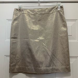 3/$15 NWOT LOFT size 8 gold skirt